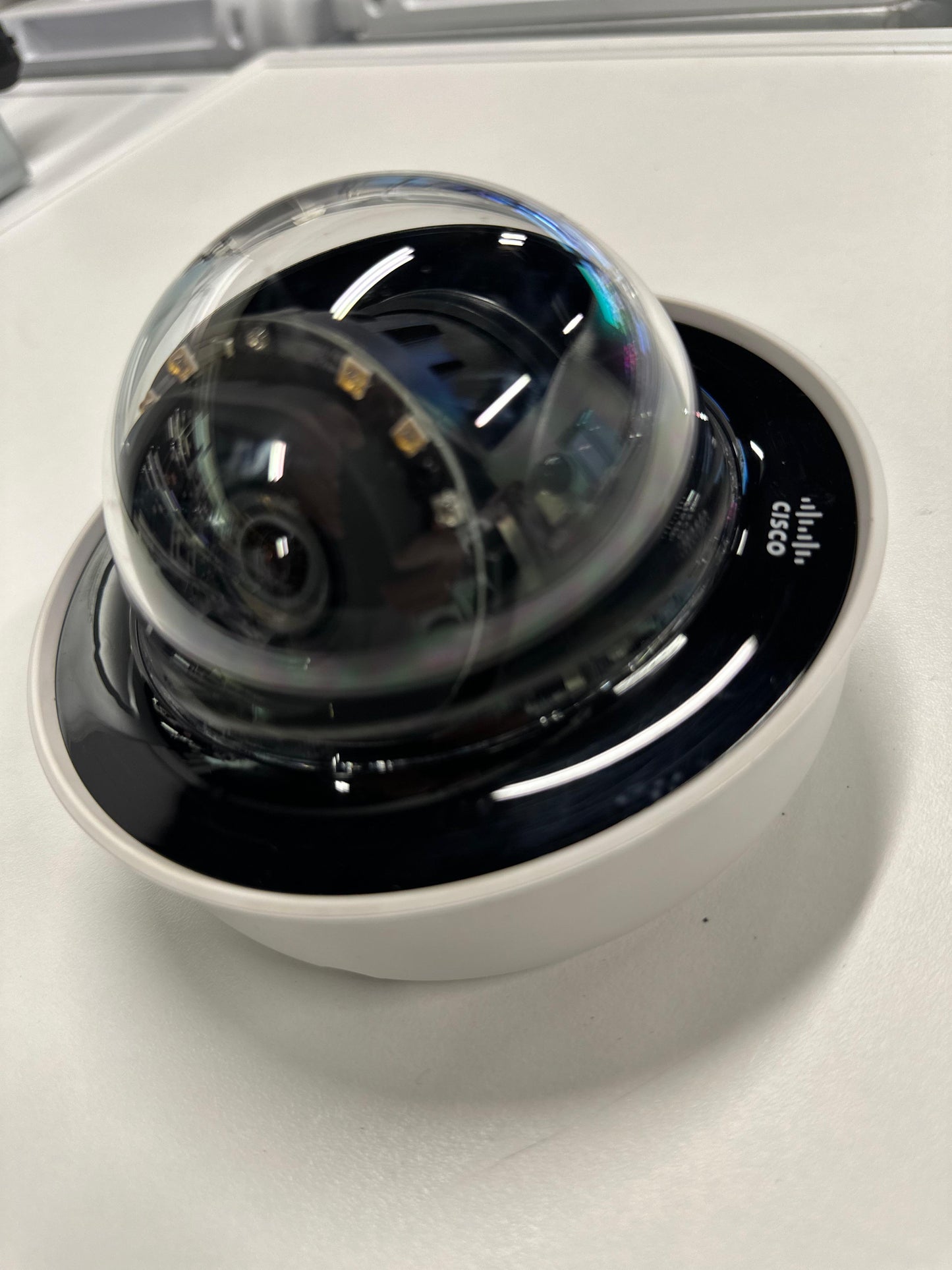 Camera inteligenta de securitate interioara – Cisco Meraki MV22X